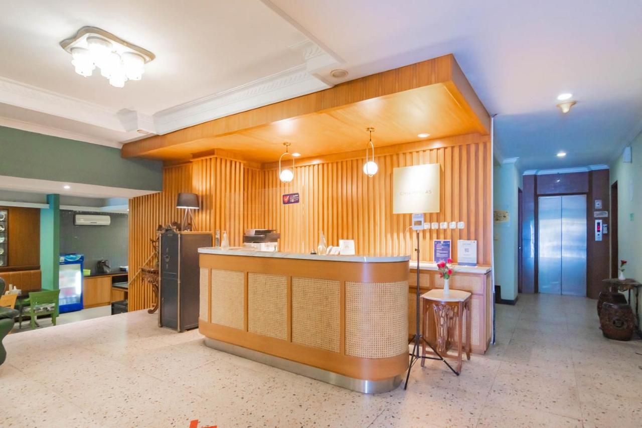 Cihampelas Hotel 2 Mitra Reddoorz Bandung Kültér fotó