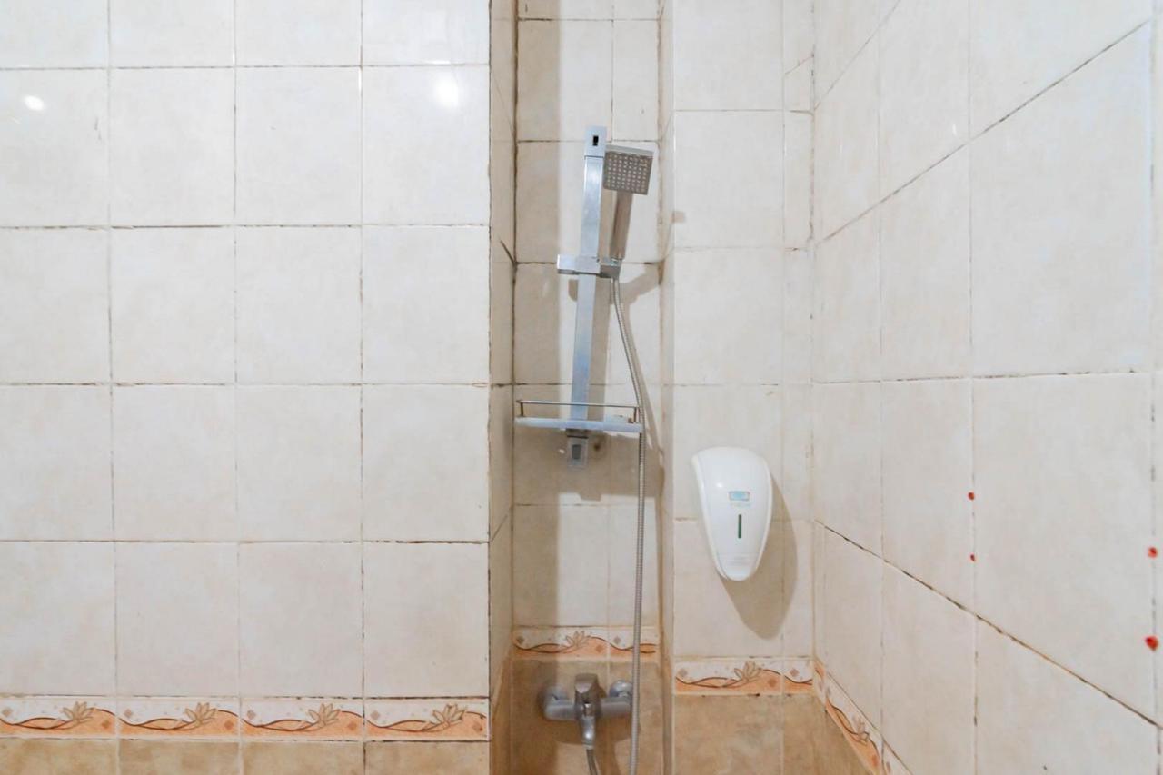 Cihampelas Hotel 2 Mitra Reddoorz Bandung Kültér fotó