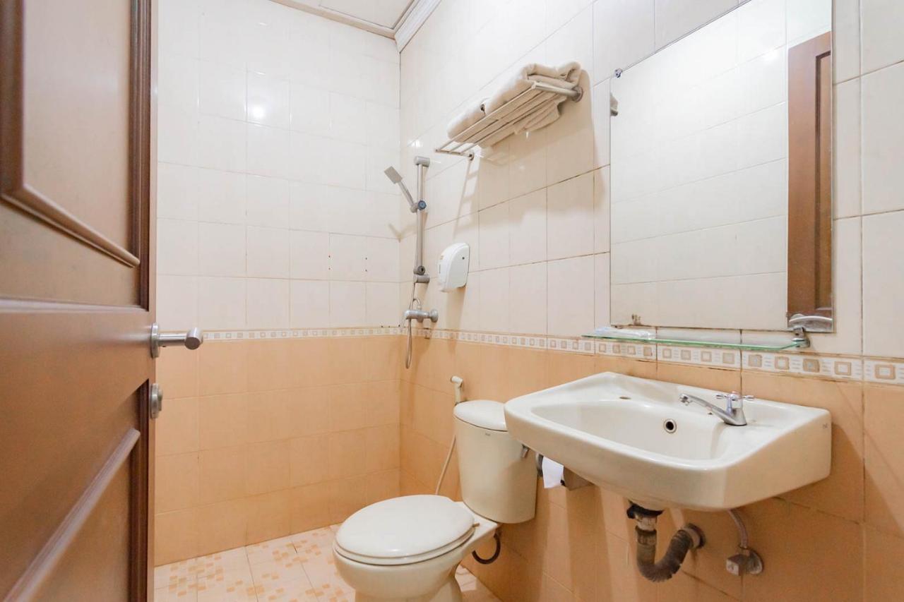 Cihampelas Hotel 2 Mitra Reddoorz Bandung Kültér fotó