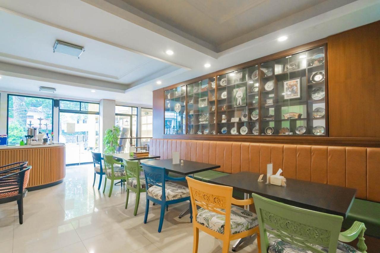 Cihampelas Hotel 2 Mitra Reddoorz Bandung Kültér fotó