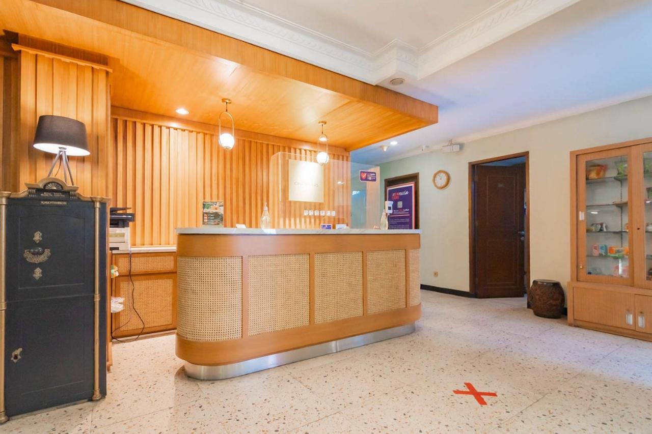 Cihampelas Hotel 2 Mitra Reddoorz Bandung Kültér fotó